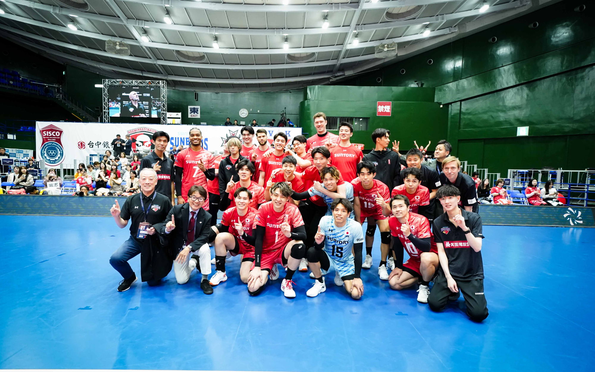 关于亚冠比赛中球队集结力拼对手的信息 关于亚冠比赛中球队集结力拼对手的信息