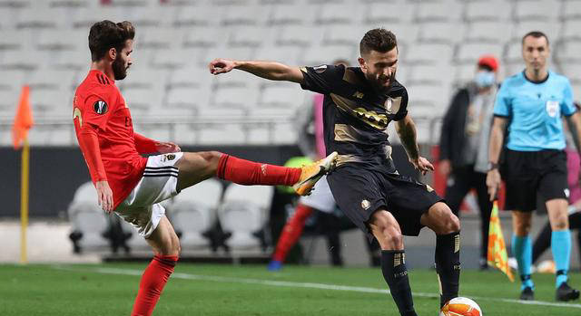 斯图加特球队备战下一轮比赛,力争全取三分的简单介绍 斯图加特球队备战下一轮比赛,力争全取三分的简单介绍