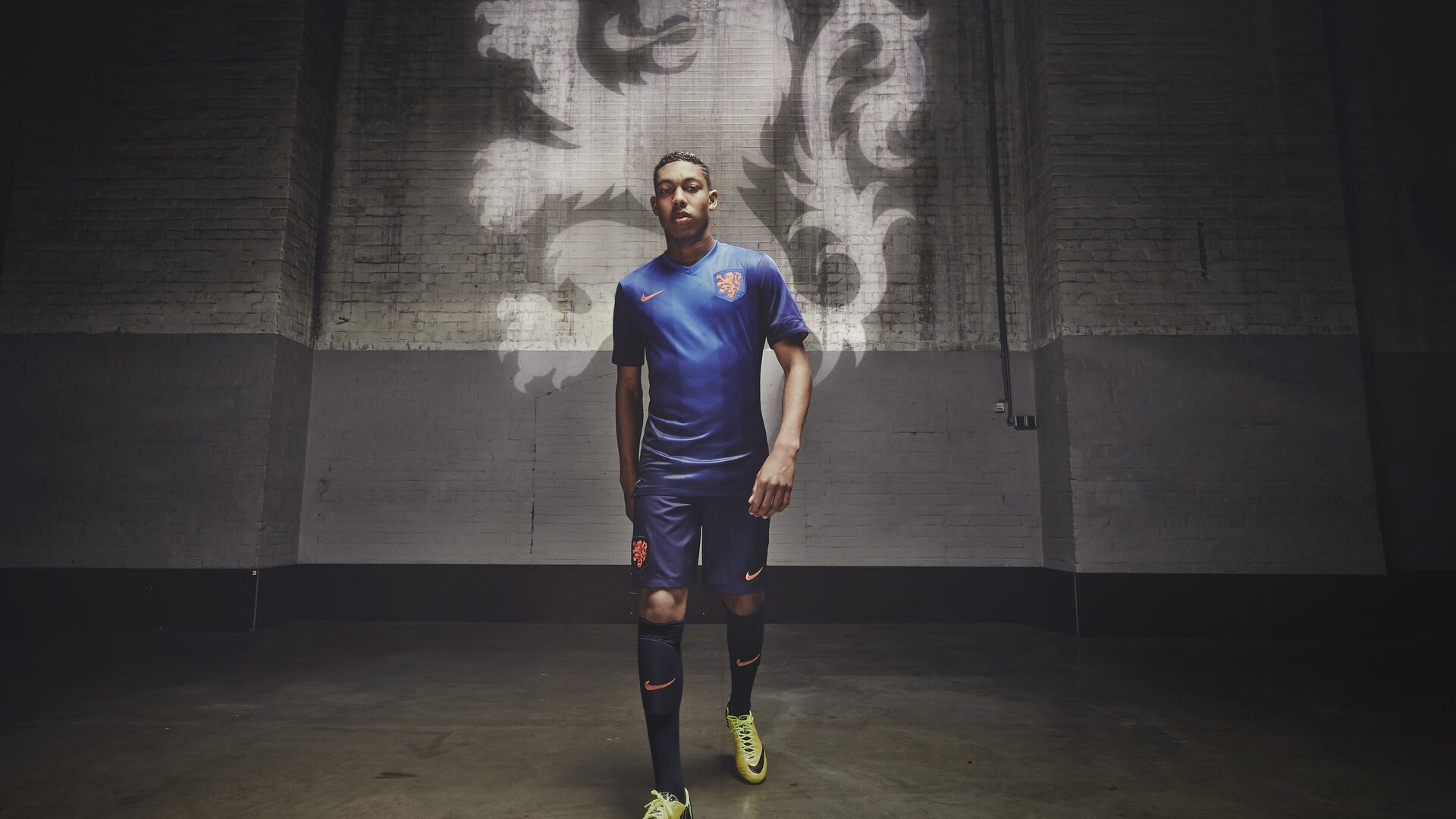 世界杯之夜，布克带队取胜，一场定义篮球未来的比赛