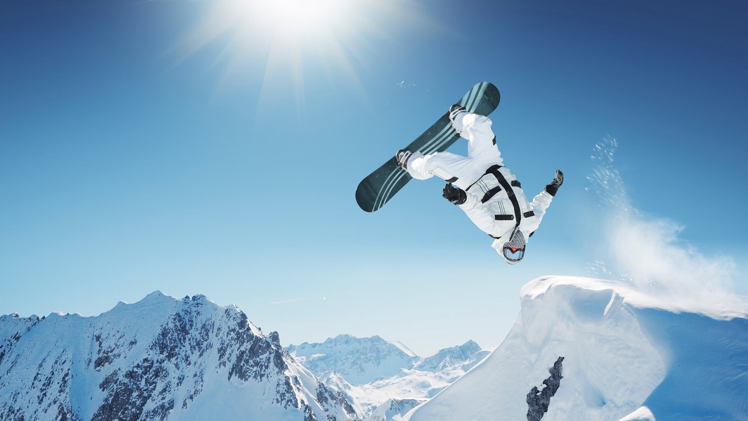 东契奇压制级发挥撕裂防线,篮网决胜局强势带走黄蜂